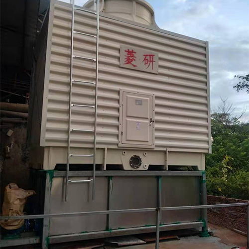 方形顶出风冷却塔
